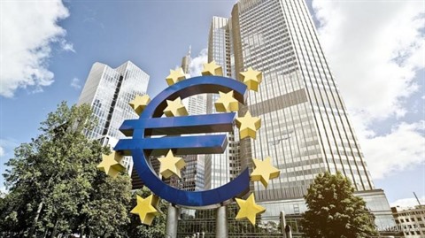 Le taux d inflation dans la zone euro grimpe à 7,5 sur fond de ralentissement de l économie